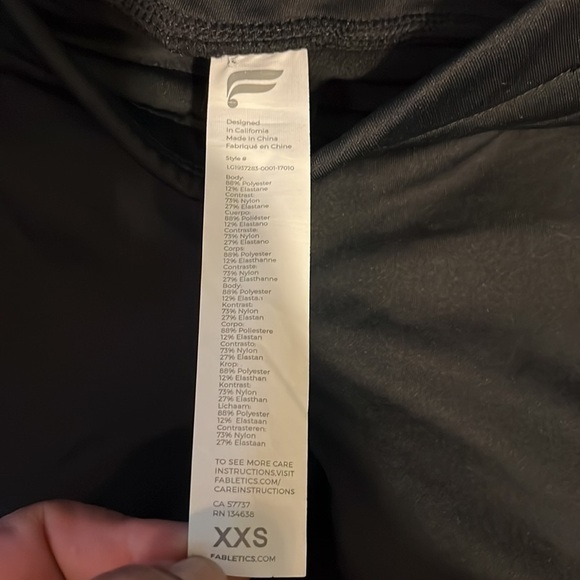 Fabletics Leggings Back Waistband Zipper Pocket Size XXS Excellent condition - Picture 5 of 5